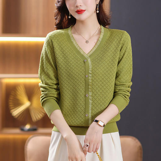 V领蕾丝针织打底衫女，秋冬春装新款女士毛衣假两件上衣短款CC-101-89215 商品图1