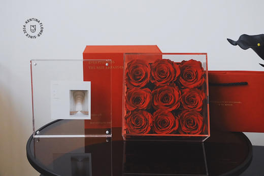 Kentina布莱卡永生花方形九朵玫瑰礼盒附亚克力相框 商品图2