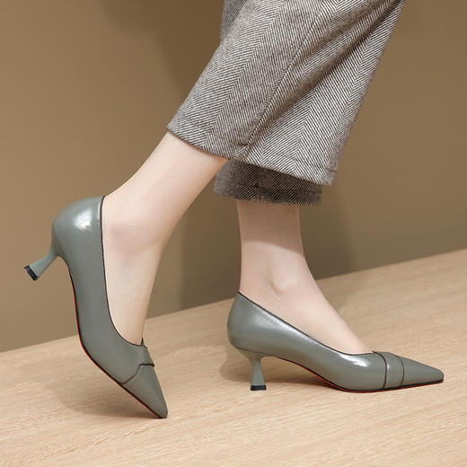 优雅百搭，舒适柔软尖头真皮高跟小皮鞋GLS534 商品图5