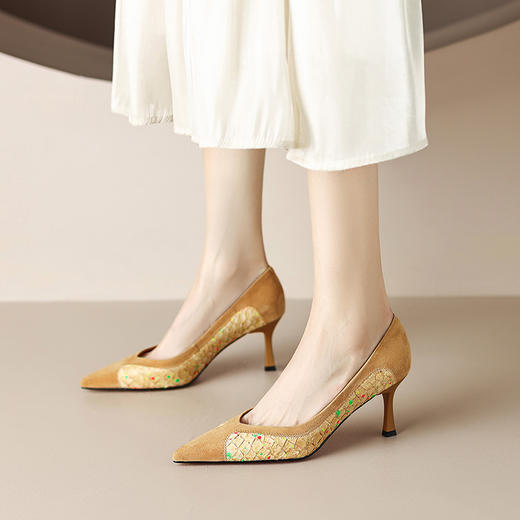 时尚优雅，鱼皮+羊猄皮尖头高跟鞋ZF3380 商品图0