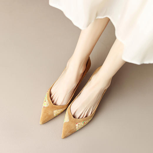 时尚优雅，鱼皮+羊猄皮尖头高跟鞋ZF3380 商品图5