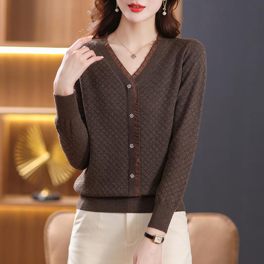 V领蕾丝针织打底衫女，秋冬春装新款女士毛衣假两件上衣短款CC-101-89215 商品图5