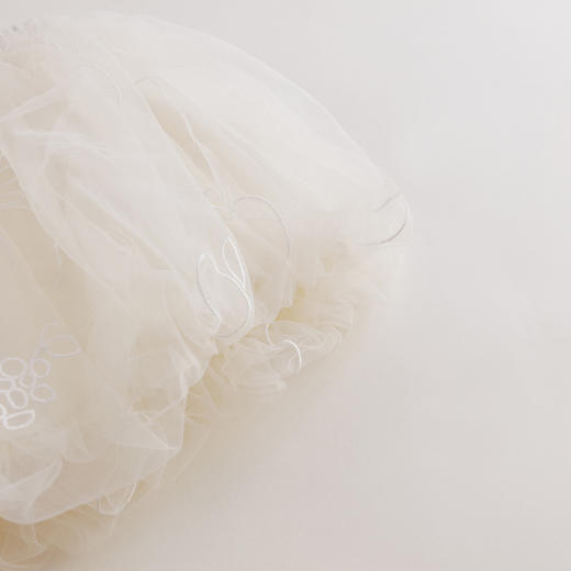 【马克珍妮 芦芙】春装新款 女童网纱刺绣花苞半身裙230260 商品图4