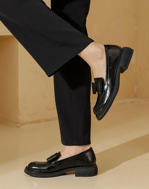 西村名物2023春季新款中跟乐福百搭女鞋12311 商品图0