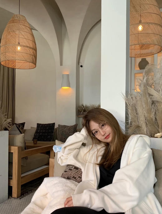 半价！北美新进超火品牌Aritzia 抓绒拉链帽衫 只要￥550直邮到手 商品图3