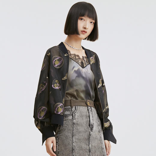 谜底2023春季新款复古花色时尚棒球服V领休闲短外套女薄235GW6068 商品图1