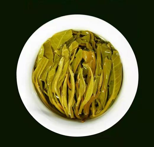 【冰岛生普茶饼】3年茶，浓醇鲜爽，甘甜芬芳，自饮送长辈皆可。 商品图1