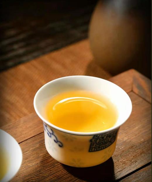 【冰岛生普茶饼】3年茶，浓醇鲜爽，甘甜芬芳，自饮送长辈皆可。 商品图2