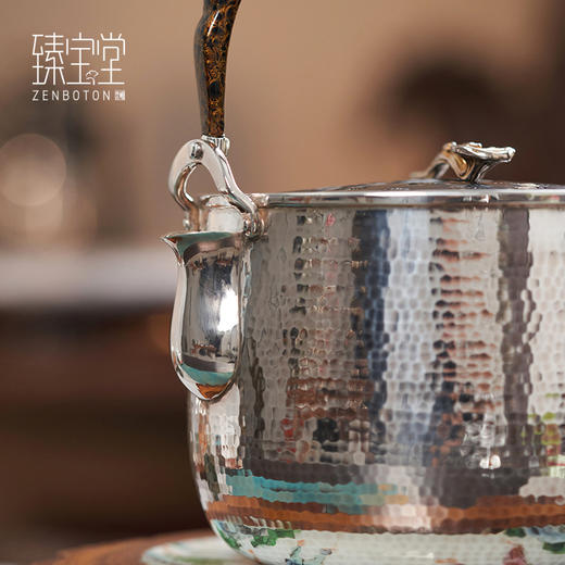臻宝堂银壶 纯银烧水壶纯手工浮雕布目金大漆提梁茶壶  吉狮献瑞 900ml 商品图2
