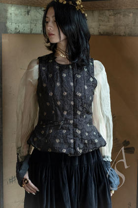 Paul Harnden 黑色HASTINGS真丝刺绣马甲