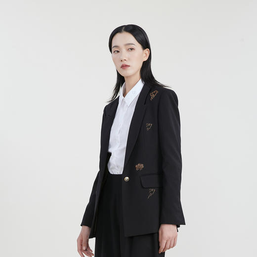 【高端系列】谜底绣花西服外套女2023春新款一粒扣西装231GW0061 商品图3