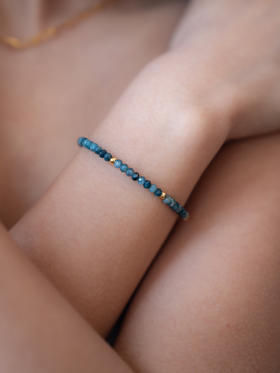 CAPSULE | Clouds Bracelet - Blue Tourmaline [ 蓝碧玺 单层原石串珠手链 ]