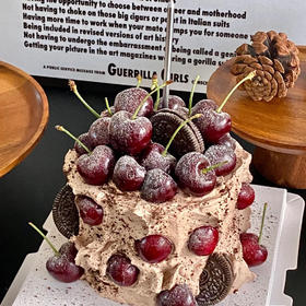 黑巢-黑巢-巧克力车厘子炸弹生日蛋糕