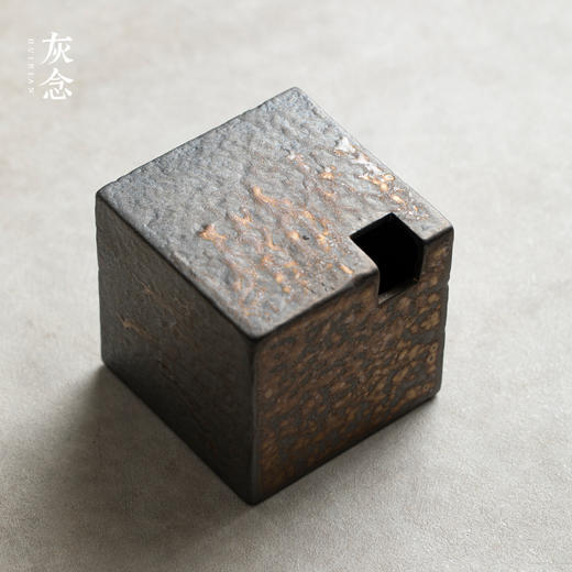灰念 汉方花器 方体迷你小花瓶 粗陶窑变小花器 茶道禅意水培小花插陶瓷 商品图3