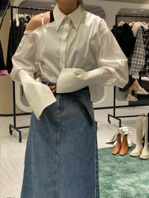 单肩吊带镂空衬衫 商品图3