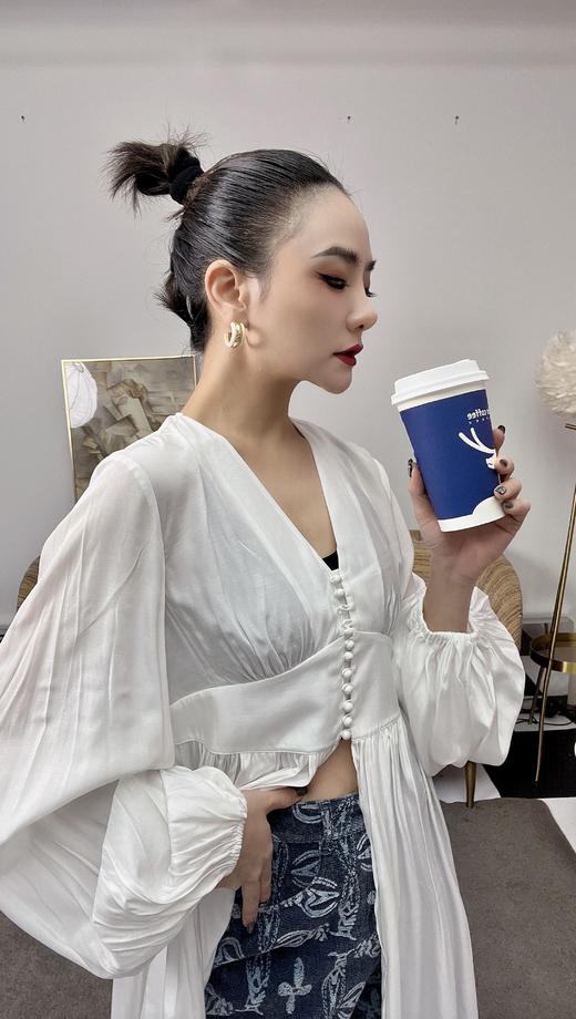 臣禾灯笼袖长款连衣裙 K211021977【奥莱】 商品图2