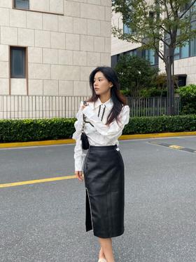 腰部挖空侧开叉皮半裙