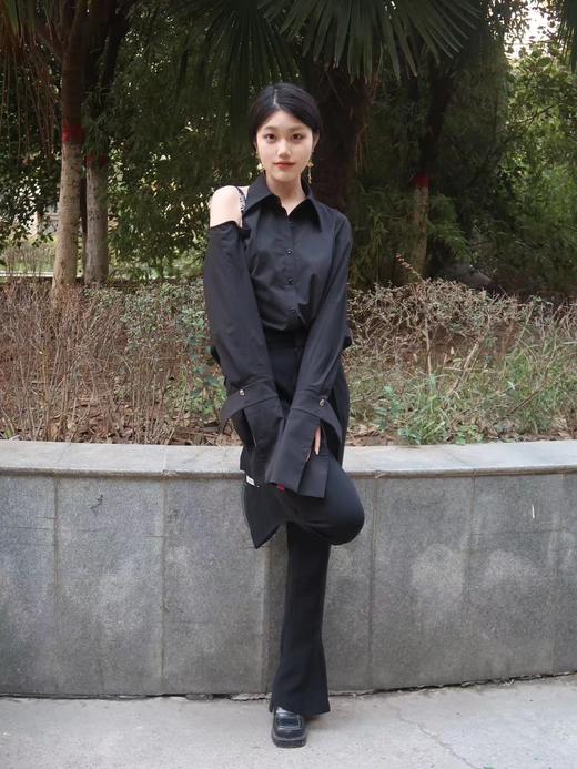 单肩吊带镂空衬衫 商品图1