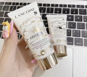 兰蔻高端款菁纯护手霜！99四支再送兰蔻化妆包