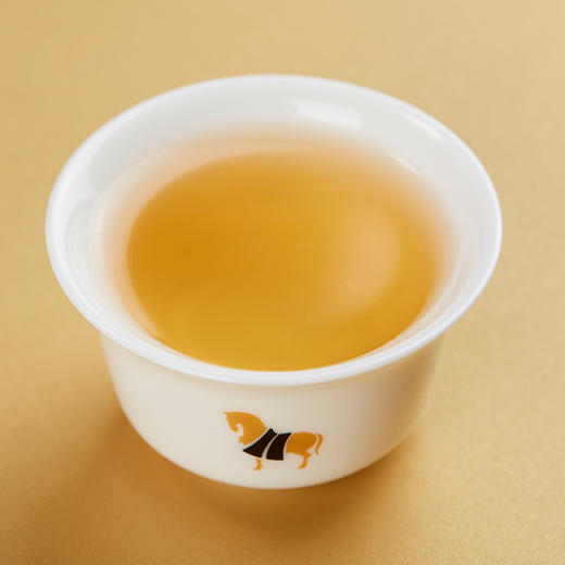 【拍1发2】八马茶业 | 福鼎白茶白牡丹2017年原料兔年生肖饼茶礼盒装300g 商品图4