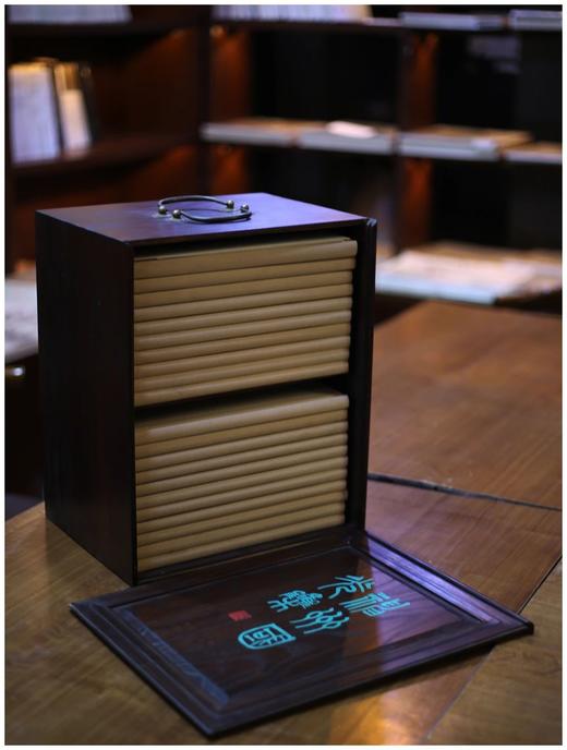 《神州国光集》（仿南榆木盒装编号珍藏本），大16开， 21册，黄宾虹、邓实等编，浙江人民美术出版社2014年版，定价8800，售价2380元。注意品相介绍！ 商品图2