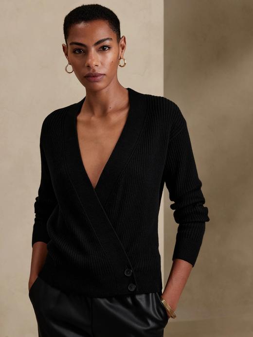 ￥450到手！BR香蕉共和国 新款女士设计款斜襟针织衫 商品图5