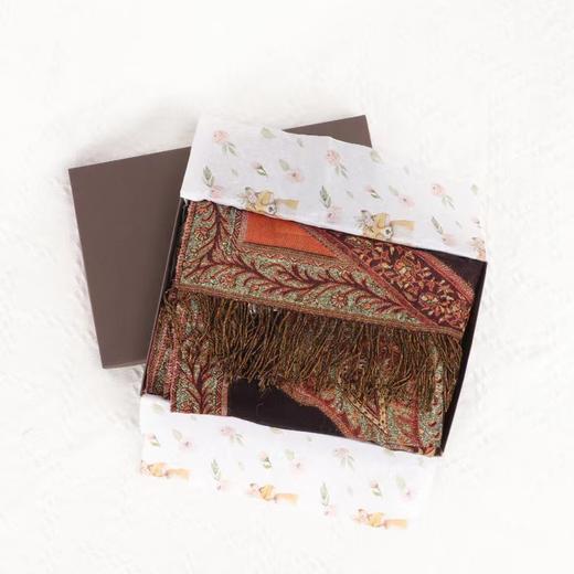 经典波斯图提花羊毛披肩 商品图3