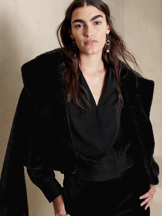 ￥299到手！BR香蕉共和国 新款设计款气质V领上衣 正红色绝绝子 商品图5