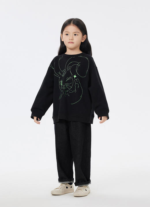 JNBY  23年春款  全棉兔子印花圆领套头卫衣  1N2414860 商品图8