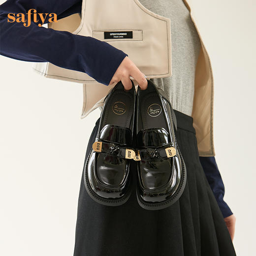 Safiya/索菲娅 甜酷少女蝴蝶结2023年春季新款中跟漆皮厚底乐福鞋 SF31112134 商品图1