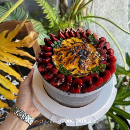 焦糖烤布蕾巧克力车厘子蛋糕 商品图0