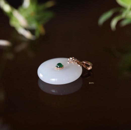 18K玫瑰金和田玉（白玉）镶钻吊坠--熙悦/平安扣20*5mm 商品图2