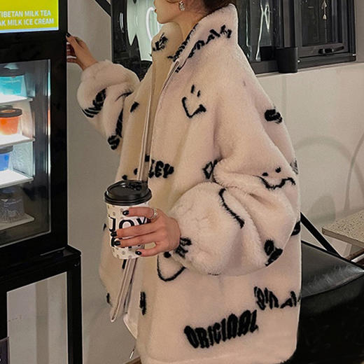 裁缝学苑AG233 短中长款女羊羔毛皮毛一体外套纸样女装打版型图纸 商品图3