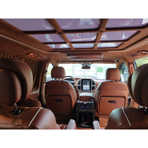 奔驰	威霆 2.0T 精英版【长租-北京】 商品图4