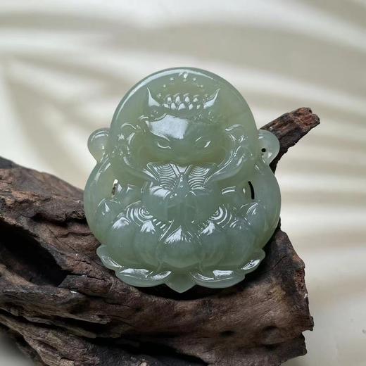 和田玉吊坠-湖水绿莲花座九尾狐 商品图0