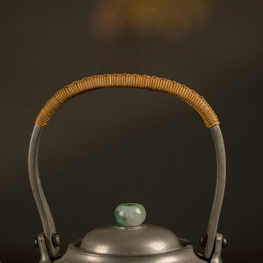 翡翠钮锡制提梁壶 商品图2