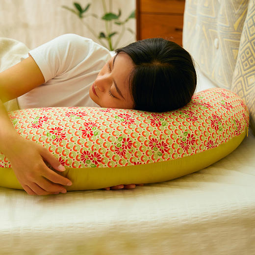 月亮系列多功能靠枕月牙造型护颈枕 商品图2