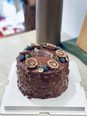 费列罗榛果巧克力蛋糕