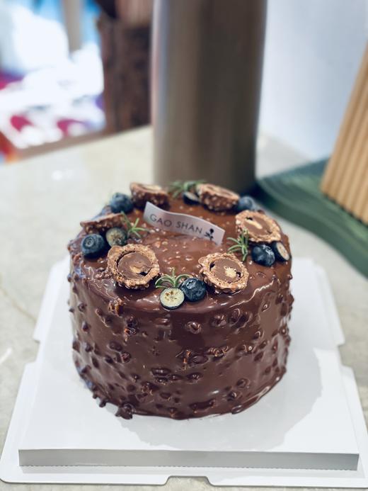 费列罗榛果巧克力蛋糕 商品图0