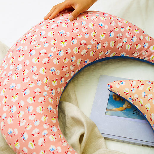 月亮系列多功能靠枕月牙造型护颈枕 商品图3