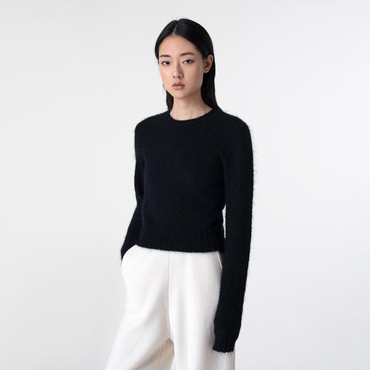 322工房马海针织套头衫女2023新款春季合体长袖短款圆领纯色毛衣 商品图2