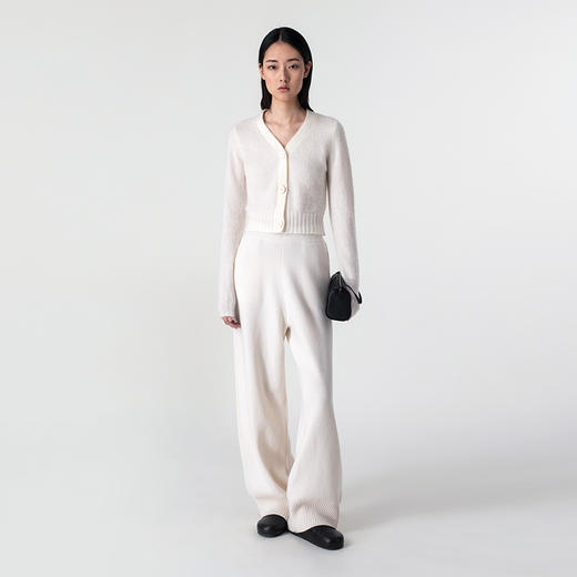 322工房马海毛针织衫女2023新款早秋季长袖短款V领纯色绒感毛衣外 商品图2