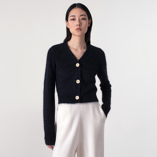 322工房马海毛针织衫女2023新款早秋季长袖短款V领纯色绒感毛衣外 商品图1