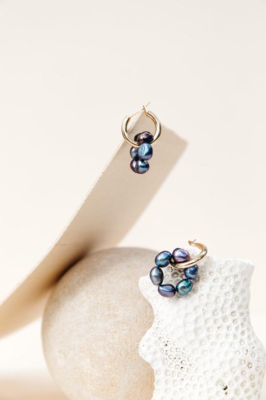 Gisel B. BLOOM系列耳环 - 蓝黑珍珠 商品图0