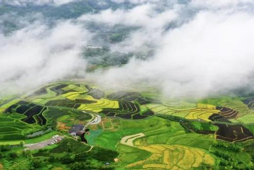 【峨眉高桥里涵田度假酒店】新晋网红高端酒店，春节可用！398元起住豪华私汤大床房+正餐+下午茶+早餐等，四面环山，对望金顶~ 商品图3