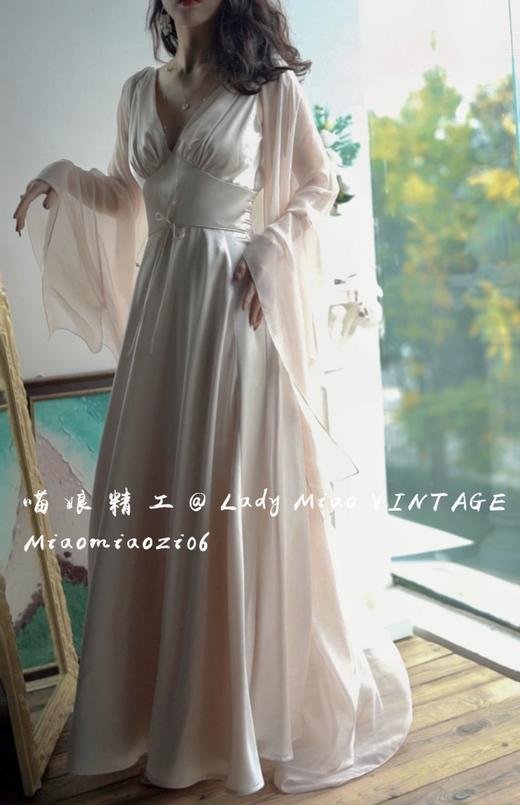 #1307【复团】喵娘精工丨定制《灯畔月下》格蕾丝凯利后窗温柔梦幻缎面睡裙晨袍 商品图3