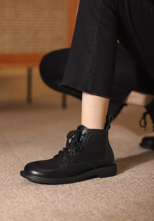 西村名物冬季新款真皮时尚短靴X21DS43831 商品图0