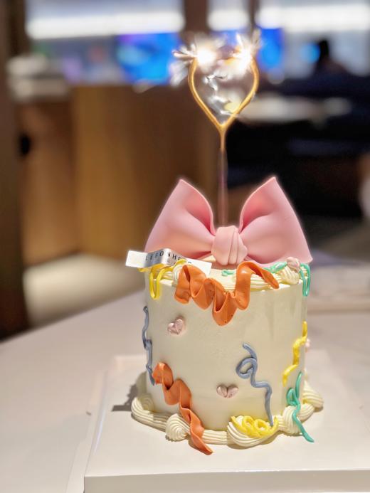 春日蝴蝶结 · 奶油霜蛋糕 商品图1