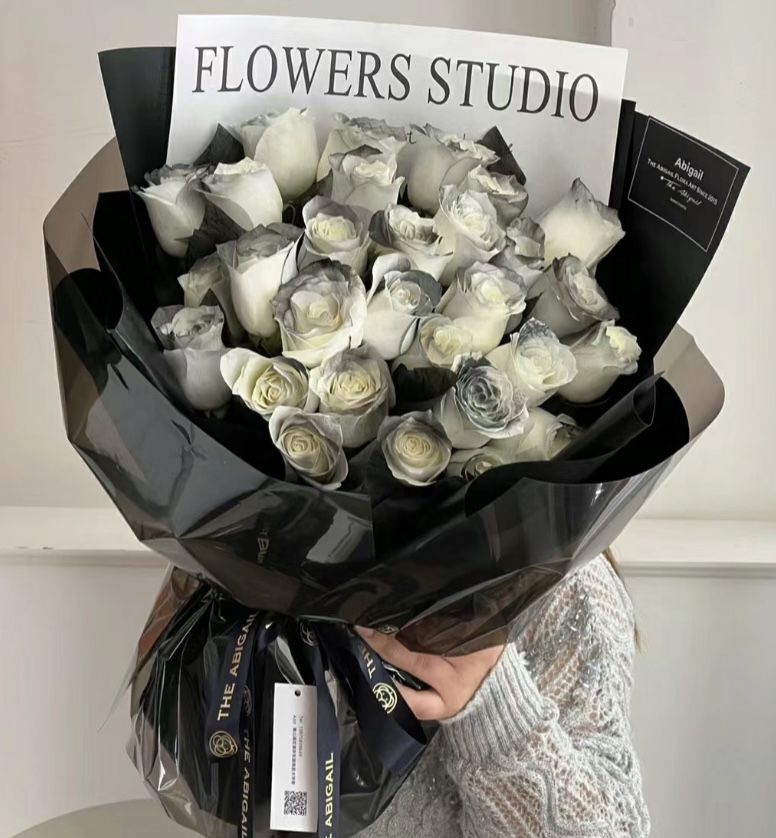 【挚爱黑骑士】33朵黑骑士玫瑰高大上精品花束