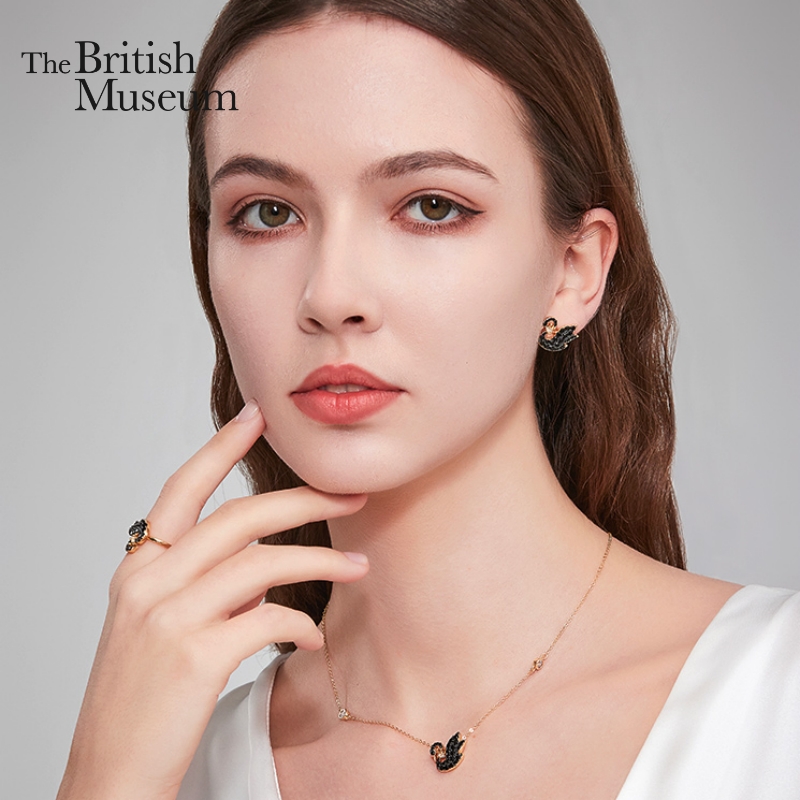 大英博物馆天鹅贵族棋盘系列暗夜系列首饰项链耳钉戒指